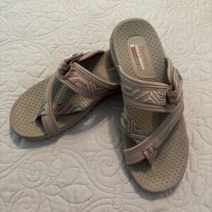 Skechers taupe and pink Strappy Foamie Sandals